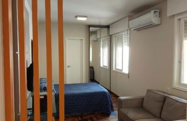 Belo apartamento quarto e sala bem localizado - Foto 7