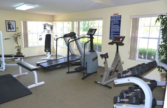 Near Theme Parks! Potter's Castle! Gorgeous, 3 BR's, Sleeps 8, Pool! - Foto 24