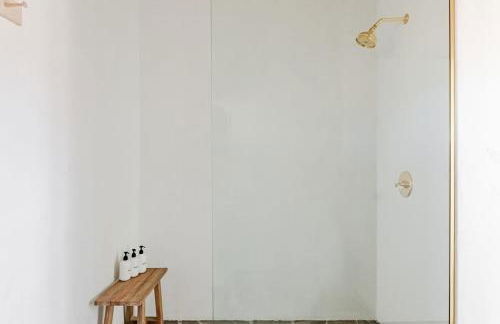 Nickey Kehoe- Heiwa Cottage Pool and Spa - Foto 16