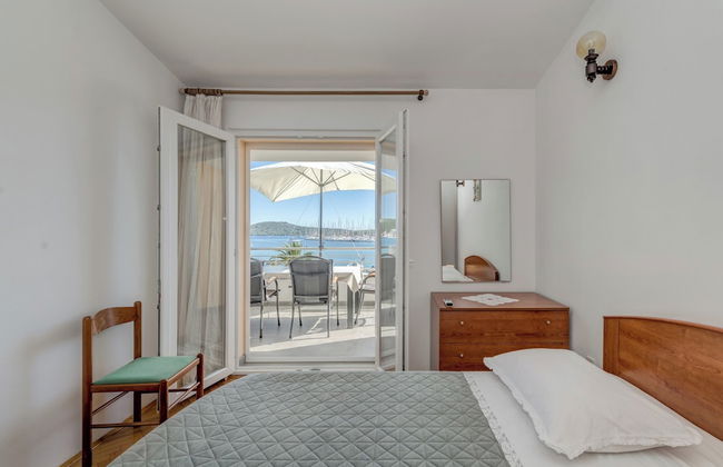 Seafront apartments Marija with terrace and mooring - Foto 8