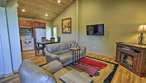 Picturesque Port Angeles Cabin with Fire Pit! - Foto 3