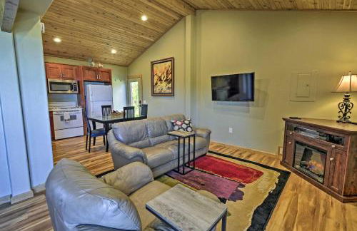 Picturesque Port Angeles Cabin with Fire Pit! - Foto 3