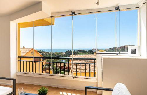 Wonderful Golf & Beach Apartment with front Seaview and Pool - Foto 13