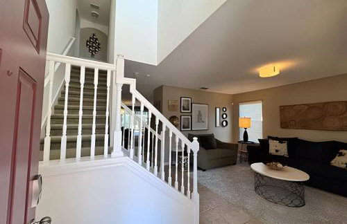 New to Market Spacious Private Pool Retreat - Foto 24