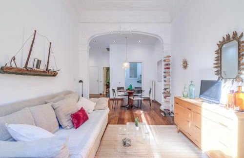 GuestReady - Central Barcelona Getaway - Photo 4