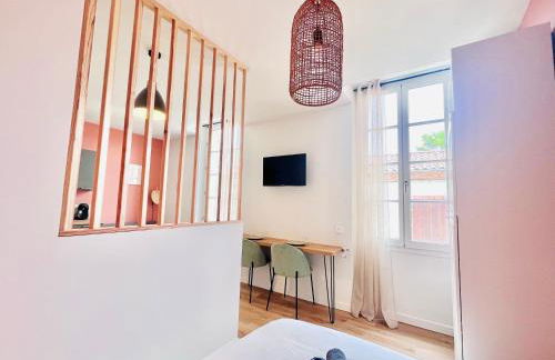 LE QUAI 3 - Studio neuf LUMINEUX CALME - CLIM - WiFi - Gare à 200m - Foto 7