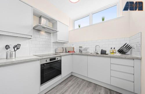 2 Bed Flat With Parking Sleeps 4 in Fife - Foto 27