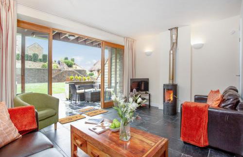 Kingfisher - Photo 2