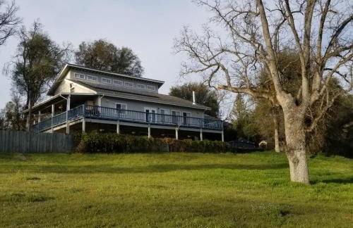 Beautiful Pet-Friendly Spacious Lodge near Yosemite & Lakes 12 Beds 6 BR up to 16 people - Foto 48