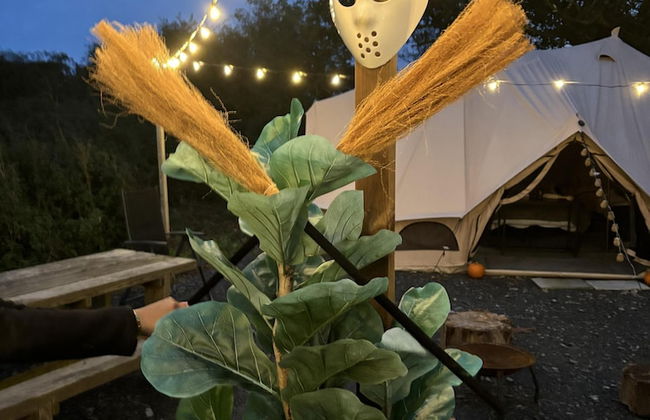 Cozy Winter Hot Tent With Log Burner, Tv & Hot tub - Foto 15