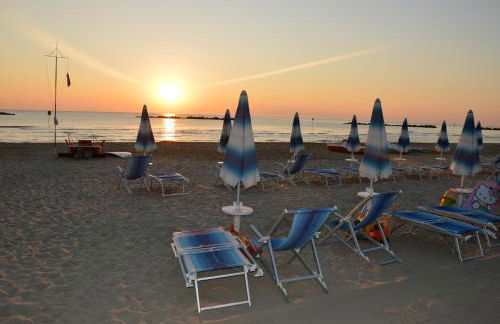 Appartamento Miramare 3 con servizio spiaggia - Foto 2