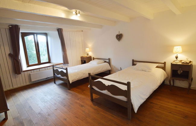 Peaceful Holiday Home With Garden in Fauvillers Belgium - Foto 6