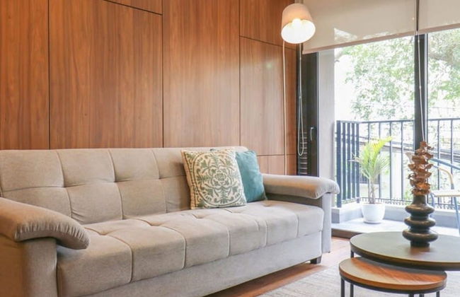 w Splendid 1BR With Balcony in Miraflores - Photo 1