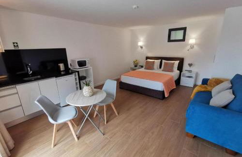 Chalé Esmeralda - Charming Studios in Calheta Beach - Foto 16