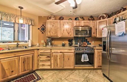 Mountain-View Angel Fire Condo Walk to Skiing - Foto 9