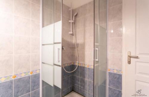 La Terrasse d'Azur - vue mer, jardin & parking - Foto 22