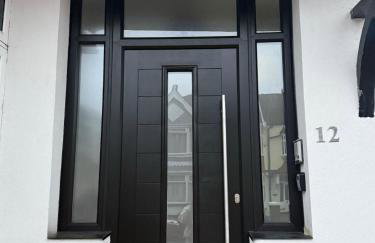 London Wembley Luxury Stay 2BR Apartment next to stadium with Free Parking - Foto 20