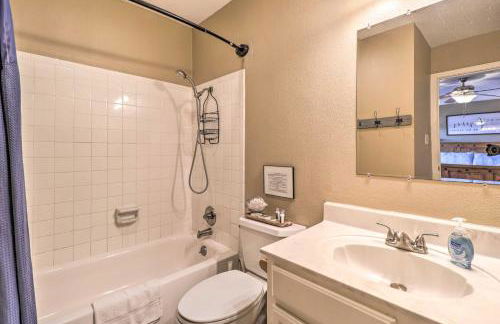 Lakefront Home with Point Venture Golf Access! - Foto 28