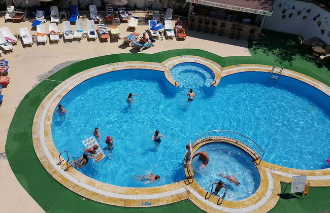 Golden Moon Apart Hotel - Photo 31