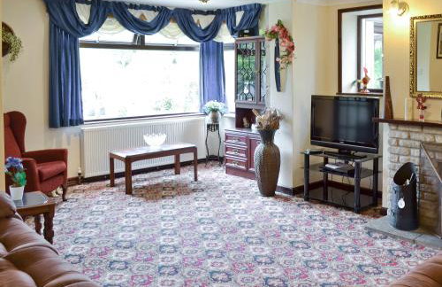 Coombe End Cottage - Photo 3