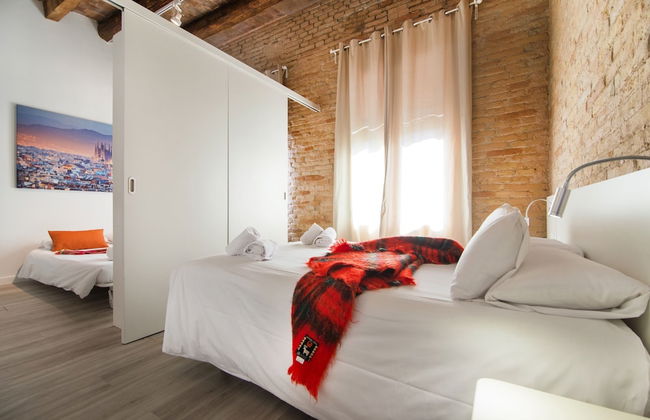 Happy People Sagrada Familia - Foto 67