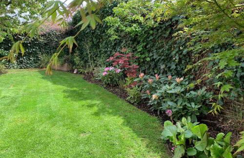 Exklusive Wohnung mit herrlicher Terrasse und Garten - Foto 15