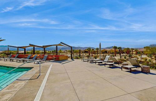 Bright desert oasis with hot tub and grill, shared pool and tennis in 55 plus community - Foto 33
