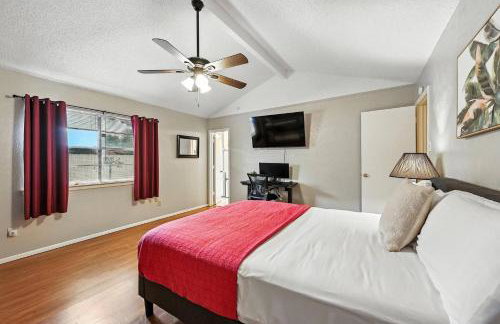 The Oasis 3BR house near stadium and DFW with Pool - Foto 17