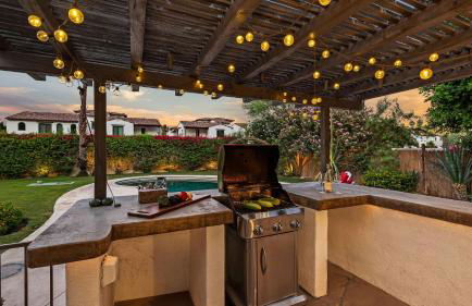 Dandelion by Avantstay Pool, 0.2mi to Downtown! - Foto 4