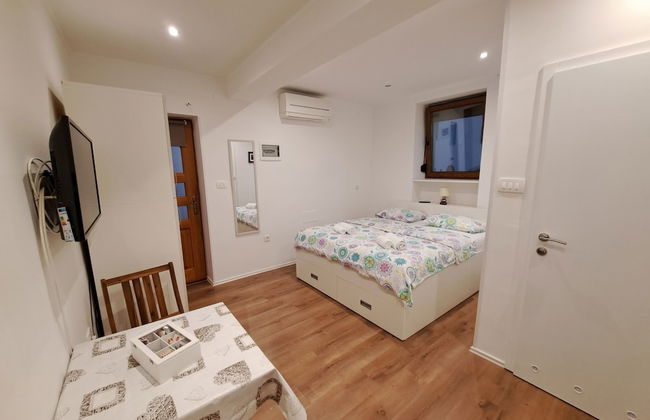 Studio Leo Apartment - Photo 6