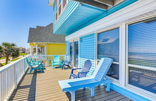 Walk to Beach Home with 2 Decks in Galveston! - Foto 5