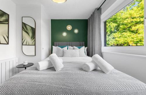 2BR Flat, Free Parking, Close to Airport & Centre - Foto 26