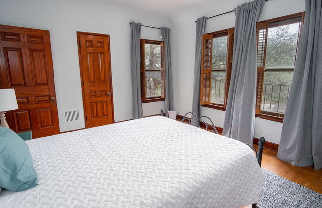 Splash Into Vacation 6BR Home w/ Pool & Waterslide - Foto 5