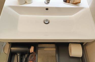 YR Apartments Bocconi- Modern Loft, 3 Min Walk to Duomo Tram - Photo 38