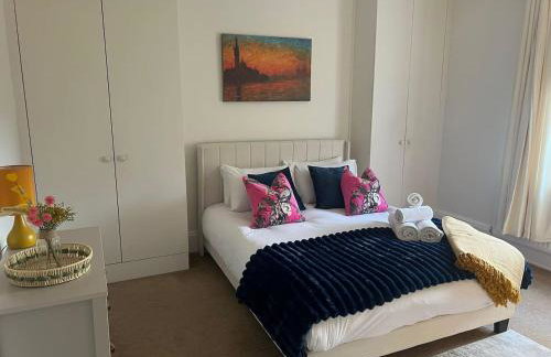 Stylish 1BR Teddington Flat Near Thames River - Foto 3