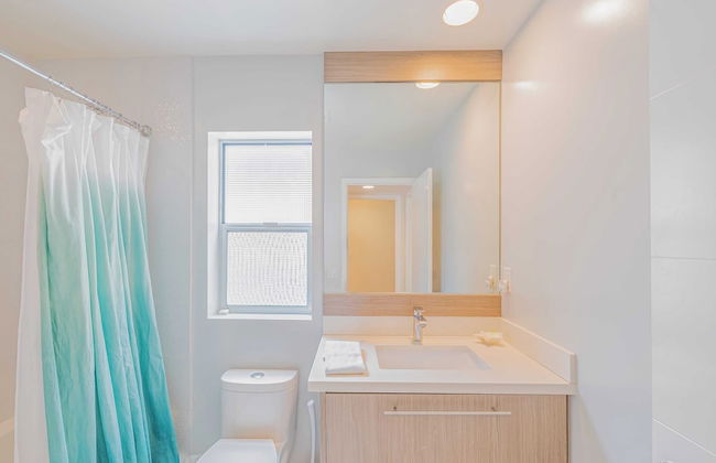 Private Rooftop + Steps to the Beach Chic Design Seaside Style by Avantstay - Foto 19