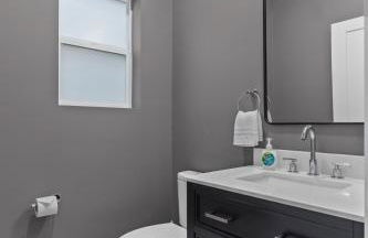 Uptown Elegant Escape | JZ Vacation Rentals - Foto 7