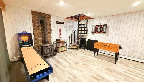 Bethel Escape Hot Tub 4 beds Game Room and Fire pit Fully Stocked Kitchen - Foto 3, Game Room