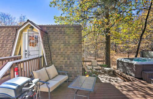 Lake Arrowhead Studio Near Hiking with Hot Tub - Foto 13