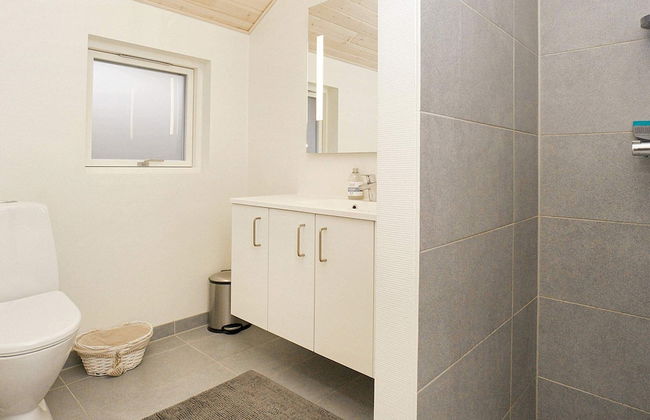 6 Person Holiday Home in Melby - Foto 10