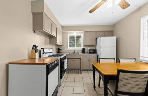 Big Fenced Backyard Sleeps 8 - Foto 19