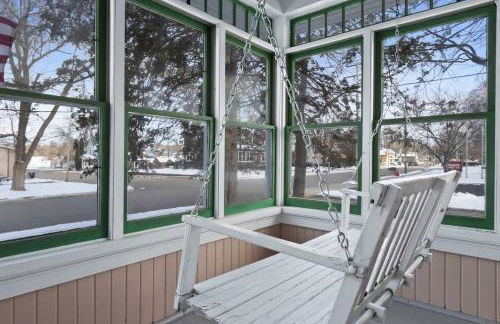 Downtown Gillett Bungalow, Fireplace, 3B, Historic - Foto 42
