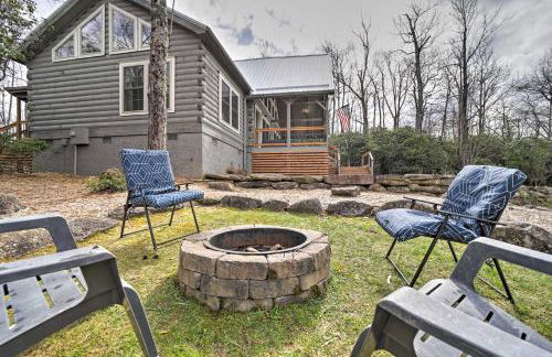 Ideal for Families! Lake Toxaway Getaway with Deck - Foto 34