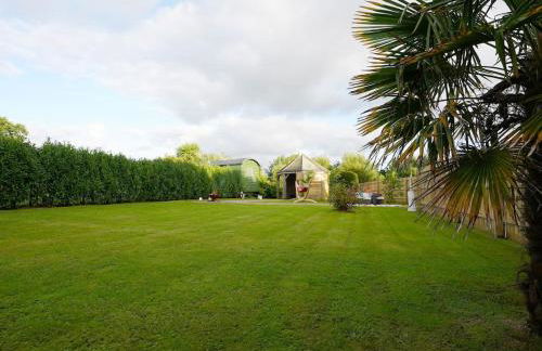 Romantic Retreat - Luxury Shepherds Hut + Hot Tub! - Foto 24