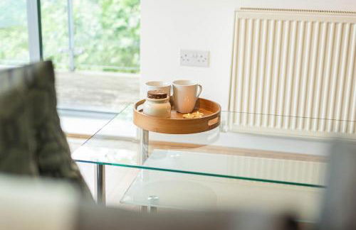 Stylish 2-Bed with Stunning View - Foto 24