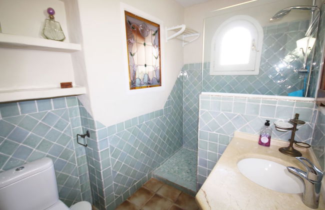 Private & Luxurious Villa With Pool - Lots of Space & Short Walk to the Sea - Foto 23