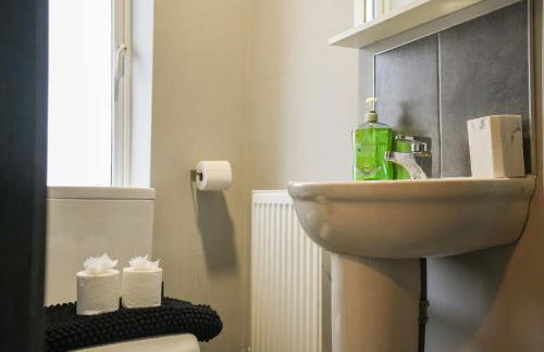 Extended Stays Welcome - Sleeps 11 - FREE Parking - Hosted by HG Horizon Properties - Foto 30