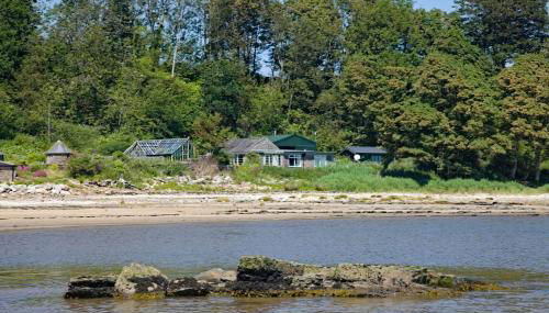 Shore Cottage - Photo 1