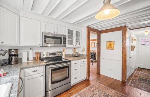 The Sandpiper - Just Steps to Downtown Beaufort and Beaufort River - Photo 11