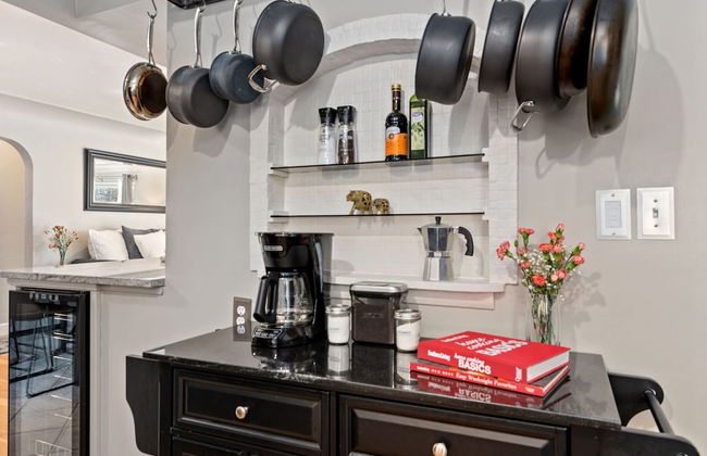 Historic Mountain Ave Bungalow - Walk Everywhere! - Foto 9